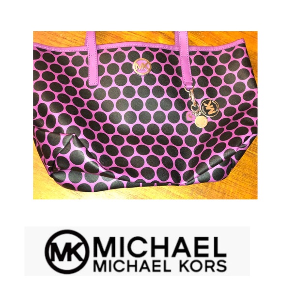 Michael Kors Handbags - Michael Kors purple and black tote✨Looks Like New✨